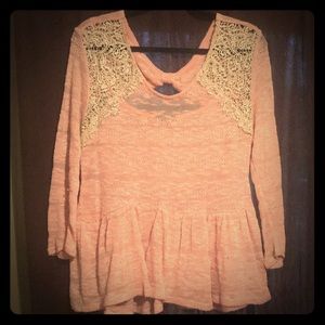 ❤️5/$20 Bundle❤️ Peplum Top💗